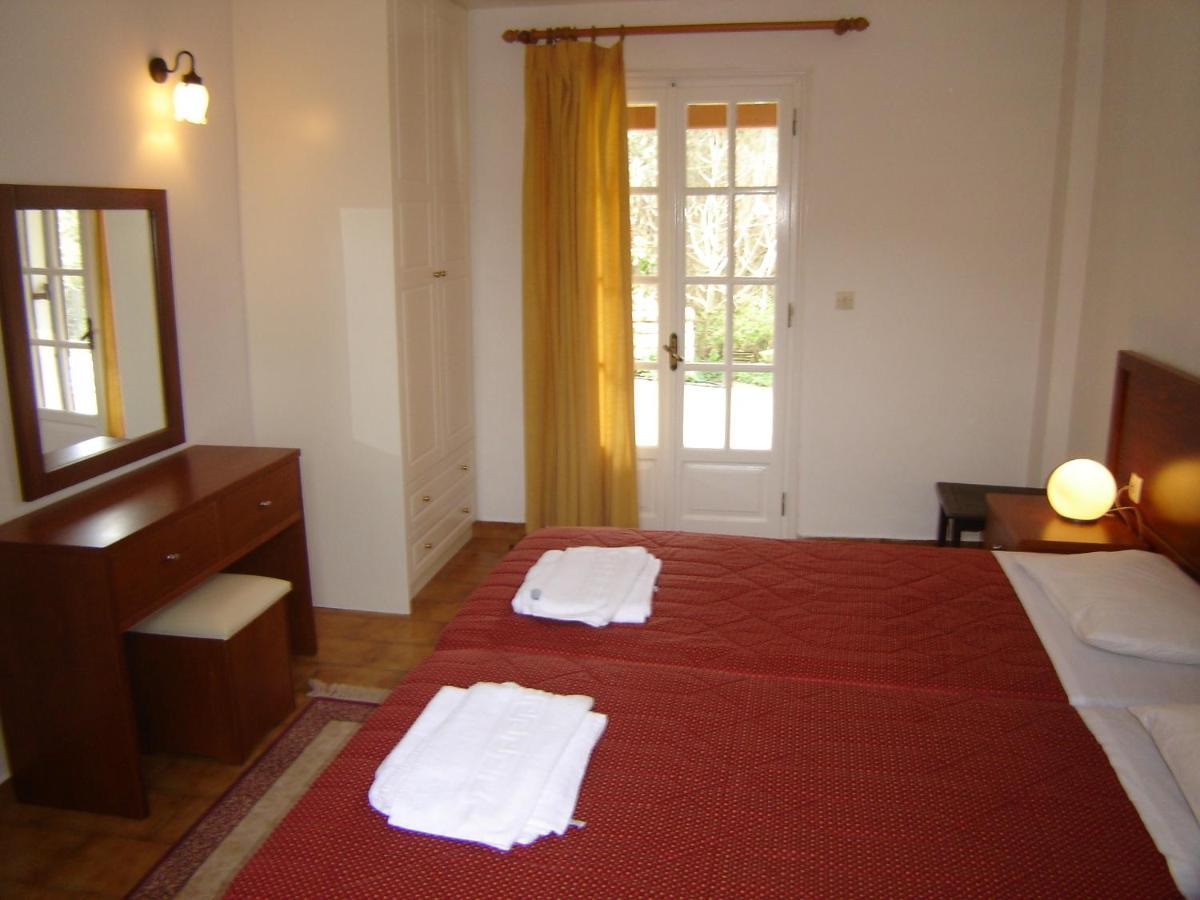 Villa Bacchus Kassiopi Corfu Екстер'єр фото