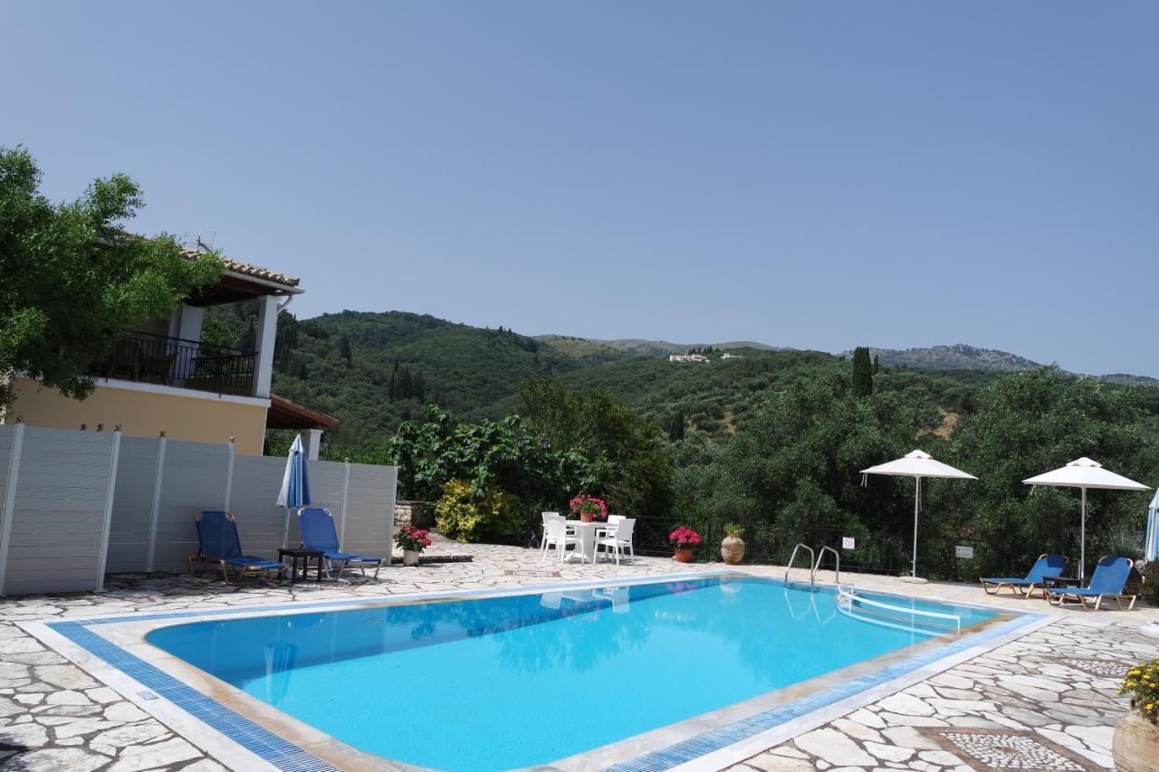 Villa Bacchus Kassiopi Corfu Екстер'єр фото