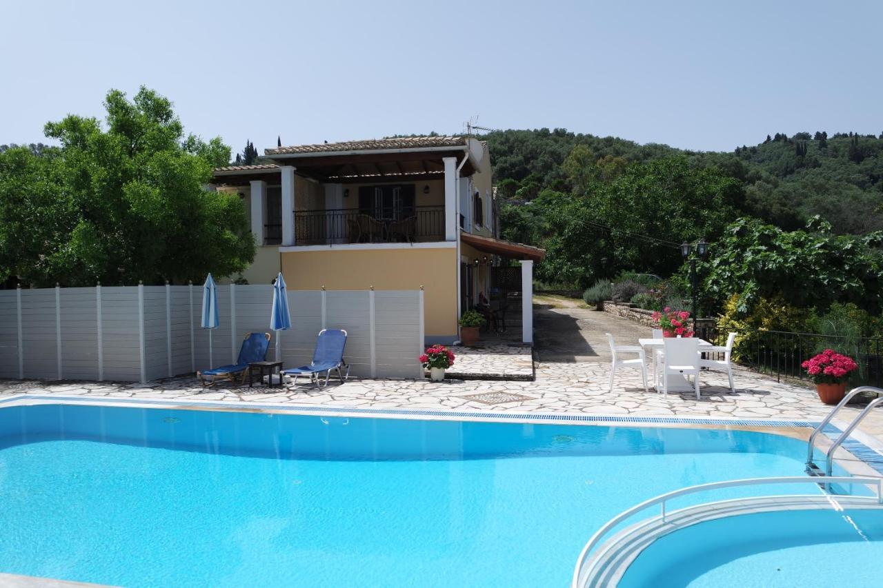 Villa Bacchus Kassiopi Corfu Екстер'єр фото